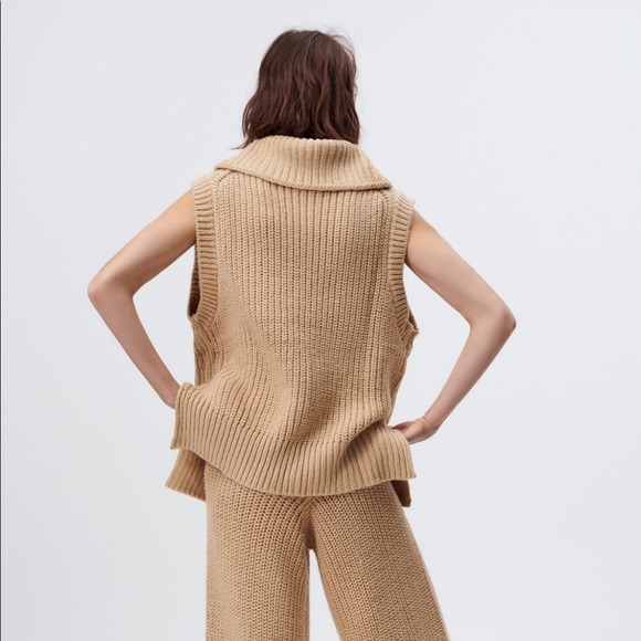 ZARA CAMEL TAN CROCHET TURTLE SWEATER VEST SIZE LARGE - Picture 3 of 5